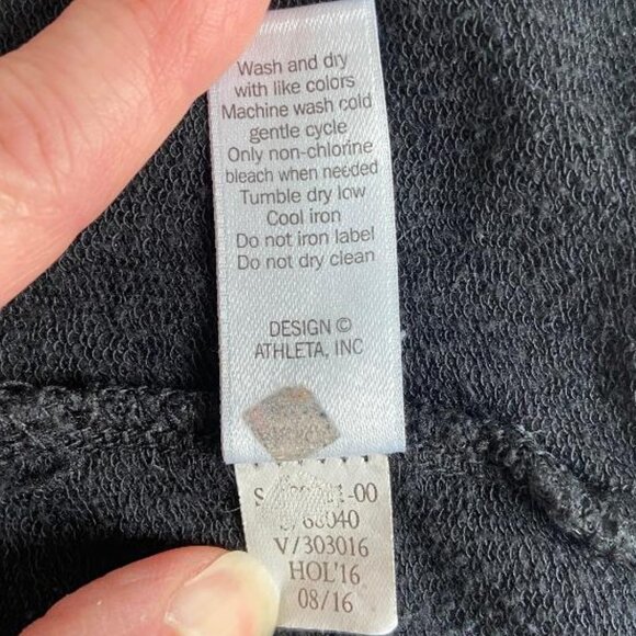 🆕 Athleta Women's Black Criss Cross Sweatshirt - Picture 8 of 11